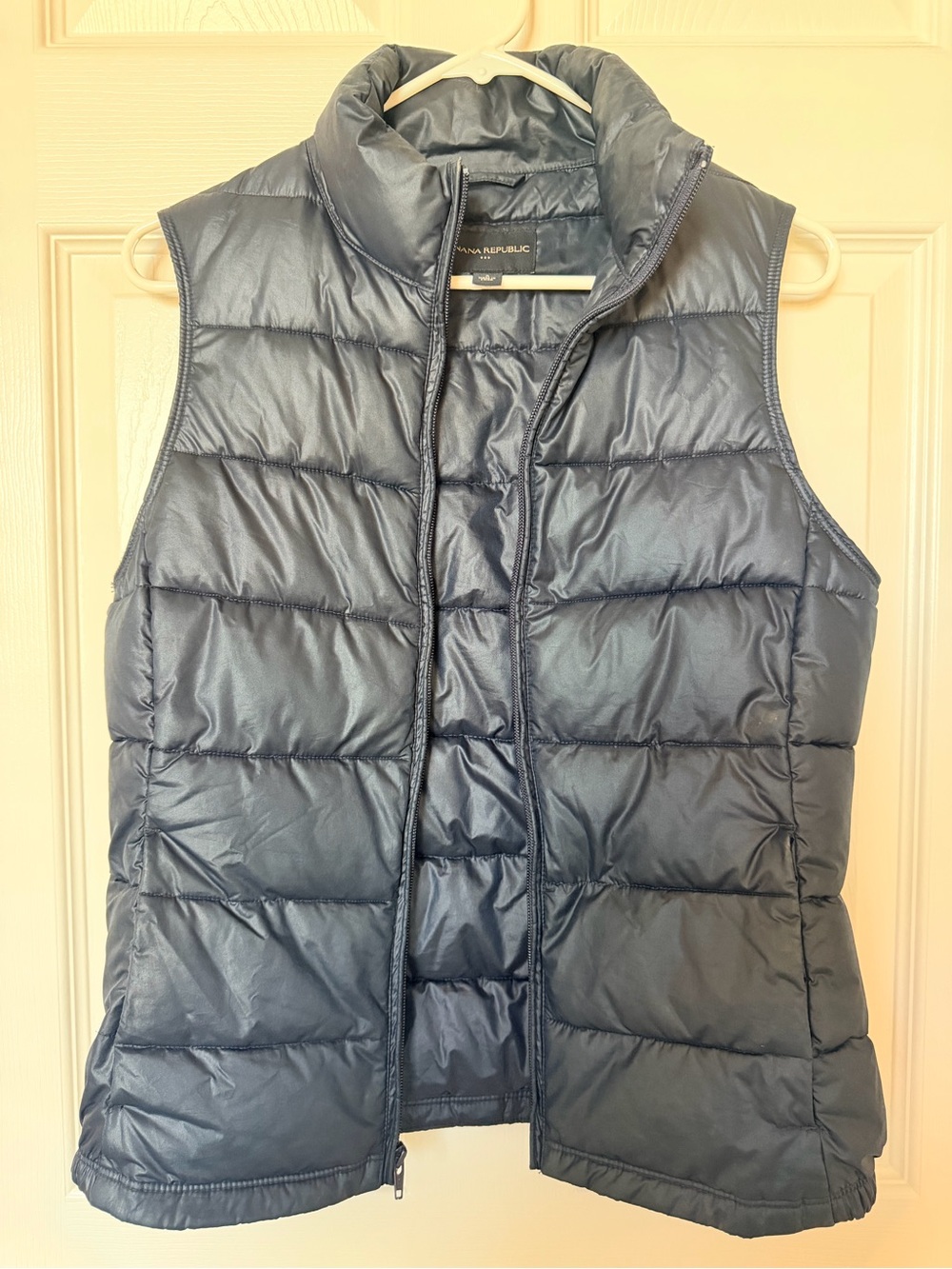 Banana Republic Dark Navy Quilted Puffer Vest